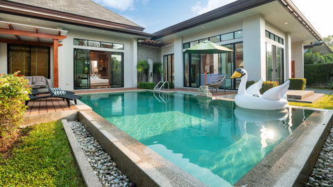 Buying a House With a Pool? Check the Signage Before Settlement