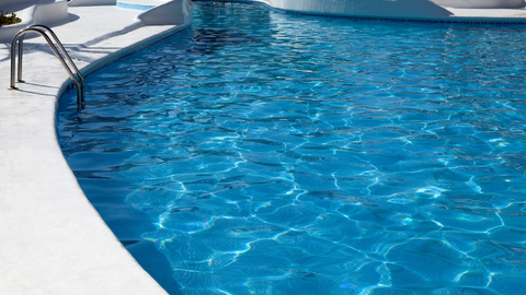 Commercial Pool Safety Signs: A Guide for Australian Hotels, Parks, and Facilities